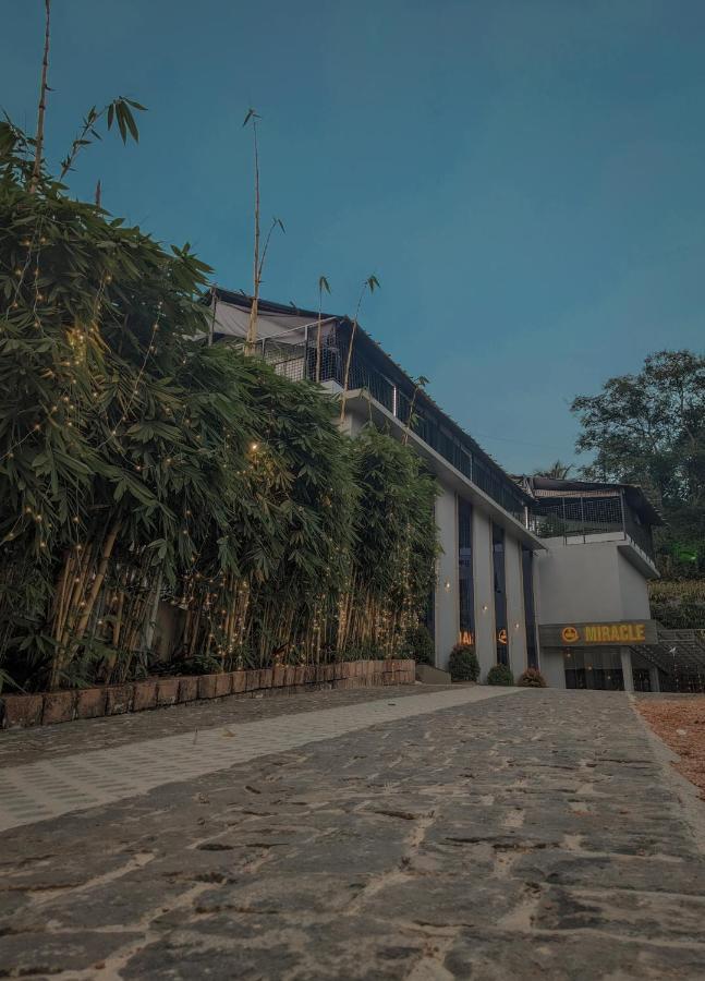 Miracle Hotel And Resorts Calecute Exterior foto